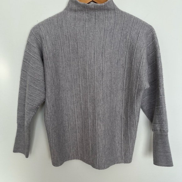 Nanette Lepore Gray Ribbed Merino Wool Turtleneck Sweater size large - Picture 2 of 5